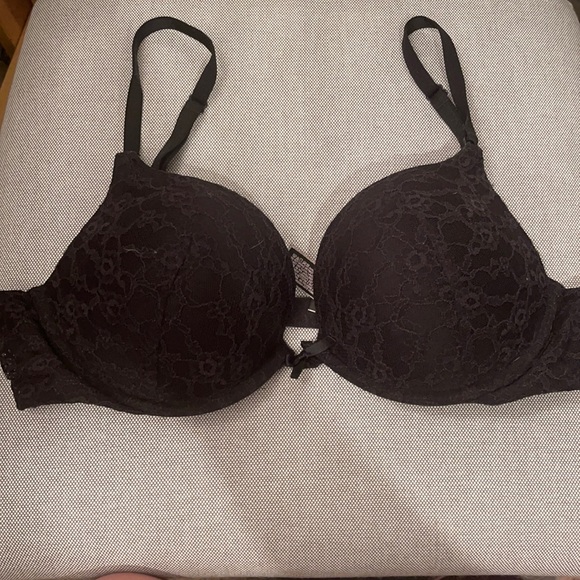 Victoria's Secret Other - Victoria’s Secret push-up bra. 36B.
